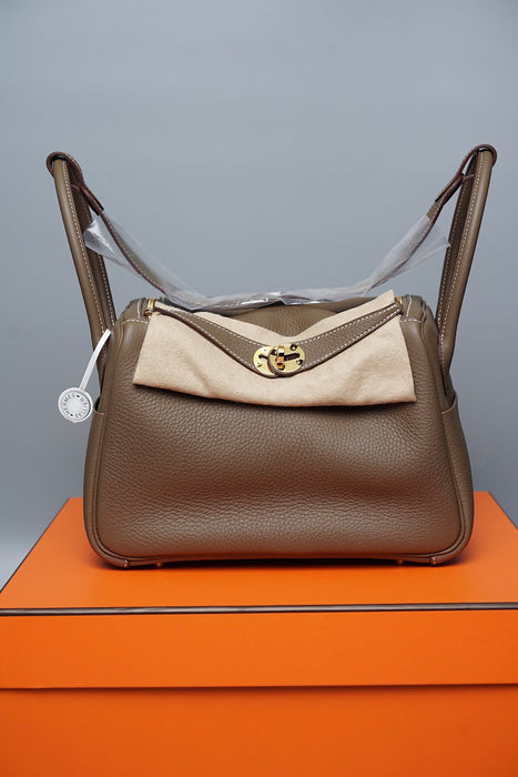 Hermes Lindy 26 in Etoupe Ghw (Brand New)