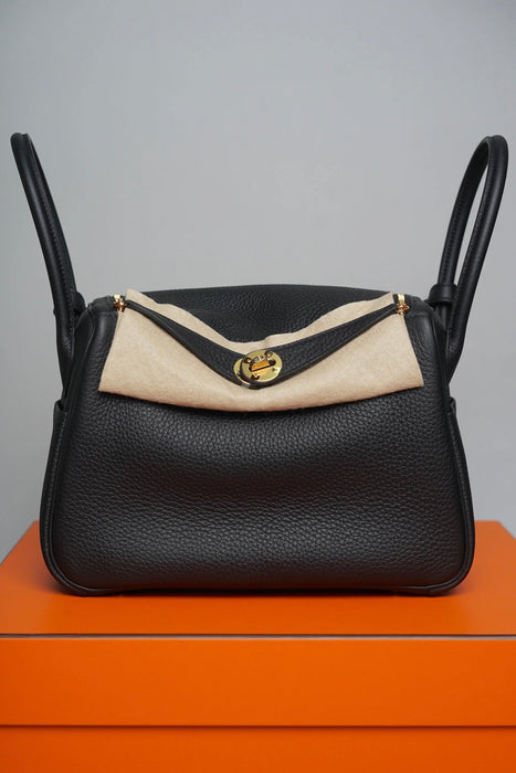 Hermes Lindy 26 in Noir Ghw (Brand New)