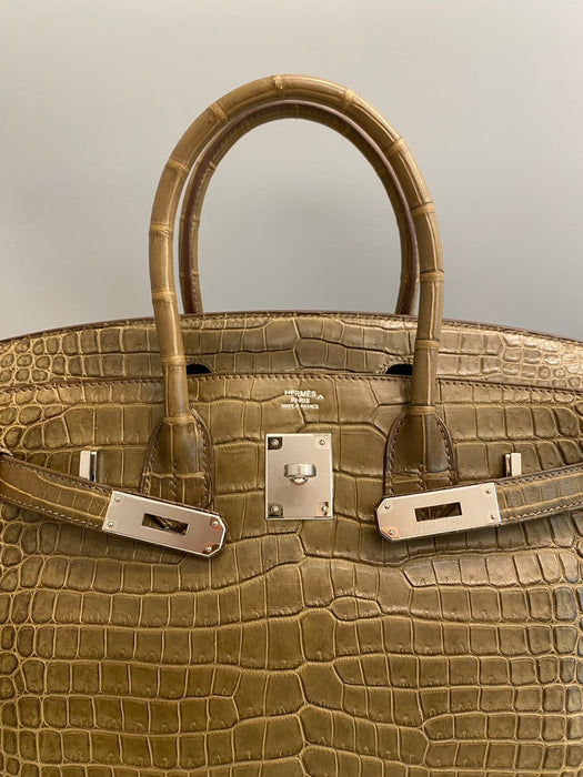 Hermes Birkin 30 in Gris Elephant Matte Porosus Phw