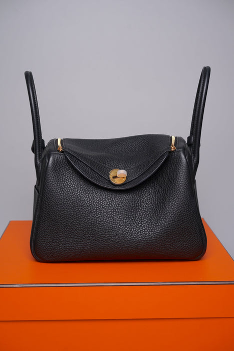 Hermes Lindy 26 in Noir Ghw
