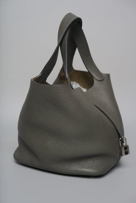 Hermes Picotin 22 in Green Phw