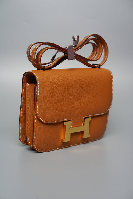 Hermes Constance 18 in Gold Ghw (Brand New)