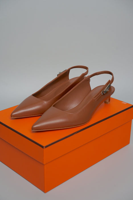 Hermes Lover 80 Pump in Gold Size 37 (Brand New)