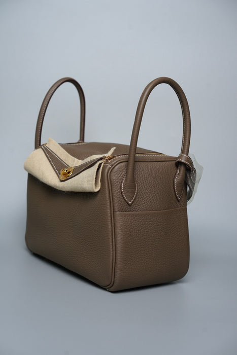Hermes Lindy 26 in Etoupe Ghw (Brand New)