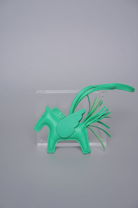 Hermes Rodeo Pegasus Charm PM in Vert Comics (Brand New)