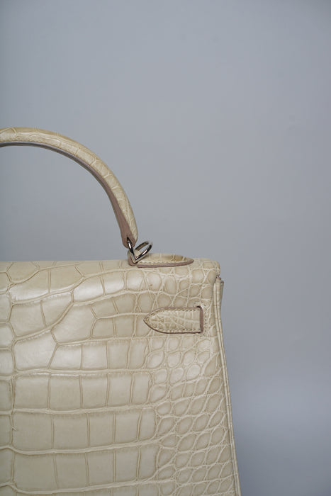 Hermes Kelly 32 in Matte Alligator in Beton Phw