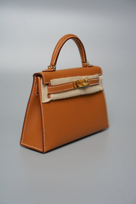 Hermes Kelly 20 in Gold Ghw (Brand New)