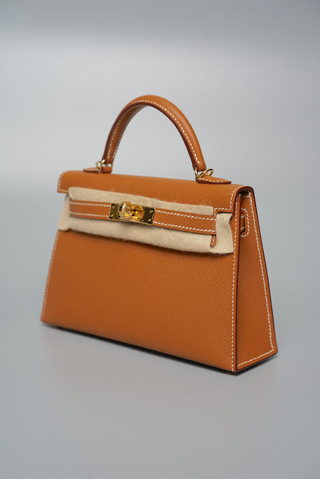 Hermes Kelly 20 in Gold Ghw (Brand New)