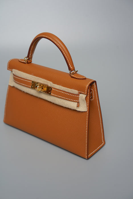 Hermes Kelly 20 in Gold Ghw (Brand New)