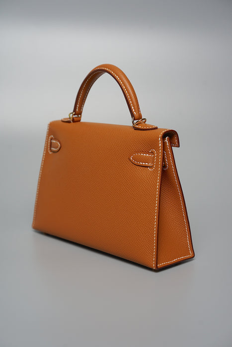 Hermes Kelly 20 in Gold Ghw (Brand New)