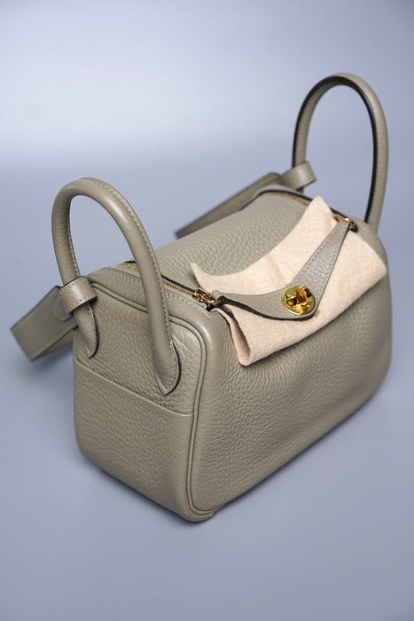 Hermes Mini Lindy in Sauge Ghw