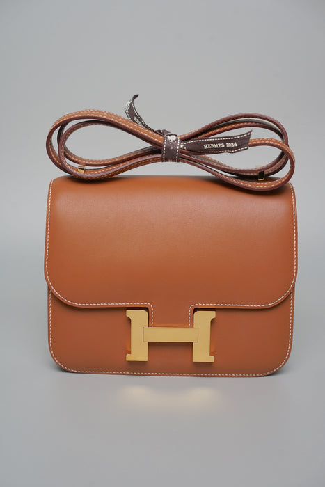Hermes Constance 18 in Gold Swift Ghw