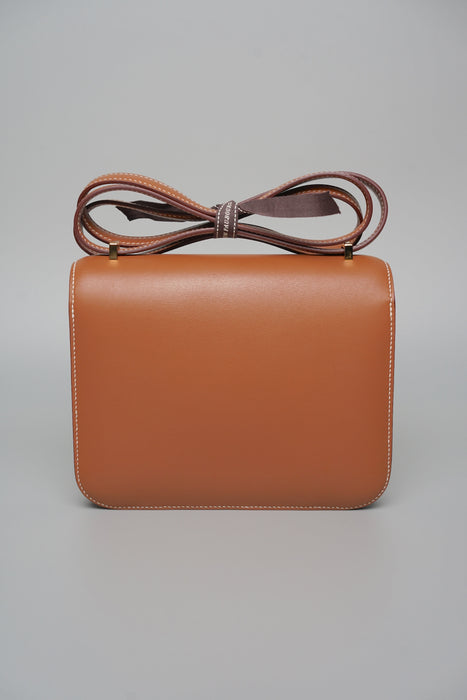 Hermes Constance 18 in Gold Swift Ghw