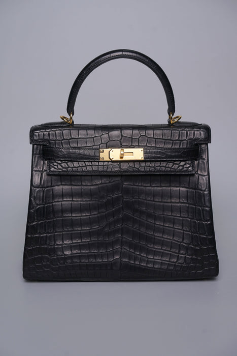 Hermes Kelly 28 in Noir Matte Niloticus  Ghw (Brand New)