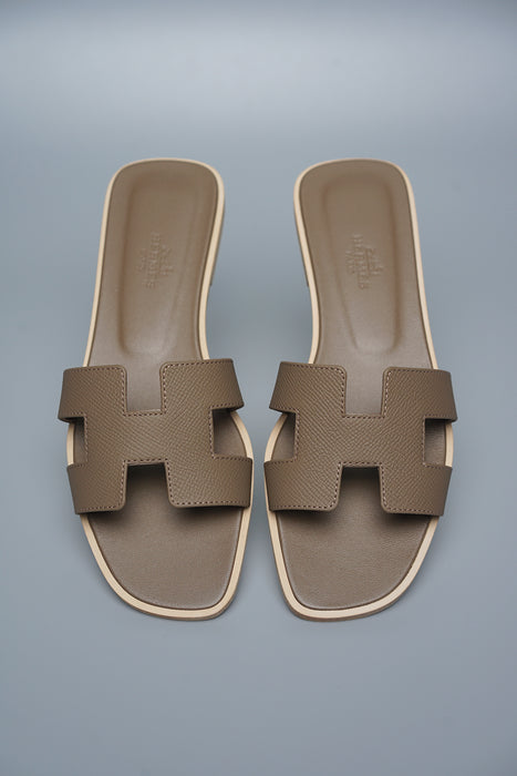 Hermes oran sandals etoupe hot sale