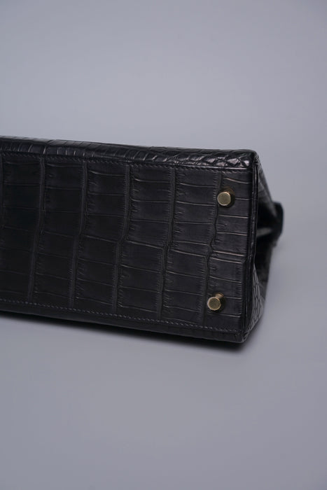 Hermes Kelly 28 in Noir Matte Niloticus  Ghw (Brand New)