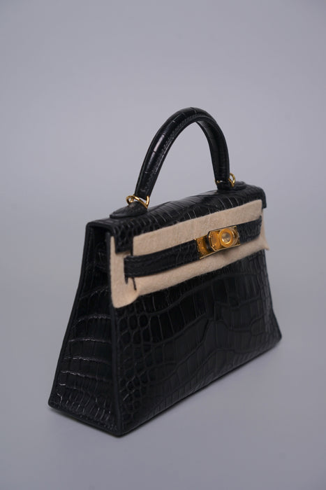 Hermes Kelly 20 in Noir Matte Alligator Ghw (Brand New)