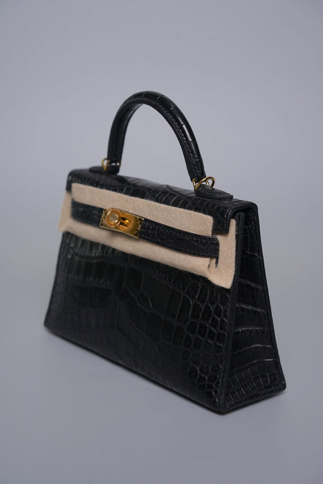 Hermes Kelly 20 in Noir Matte Alligator Ghw (Brand New)