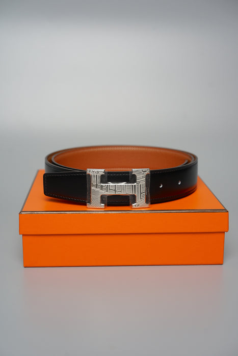 Hermes 5382 Faubourg  Belt in Noir/Gold Phw Size 105 (Brand New)