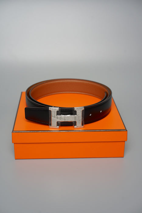 Hermes 5382 Faubourg  Belt in Noir/Gold Phw Size 105 (Brand New)