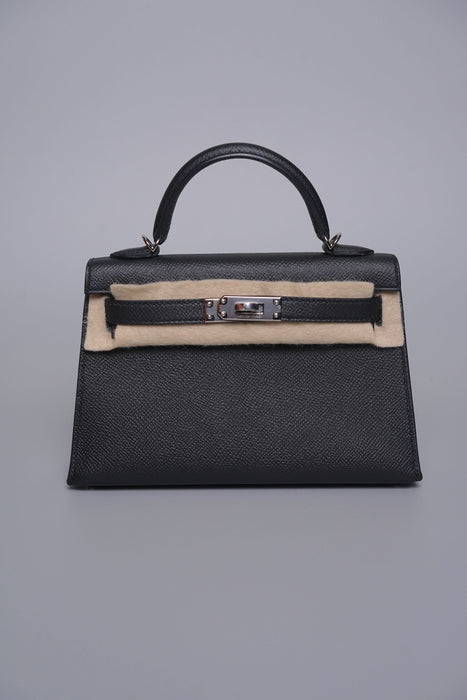 Hermes Kelly 20 in Noir Togo Phw (Brand New)