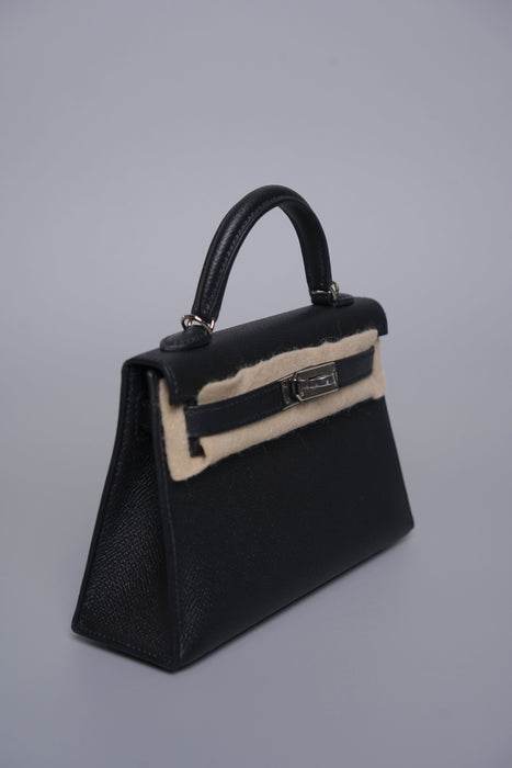 Hermes Kelly 20 in Noir Togo Phw (Brand New)