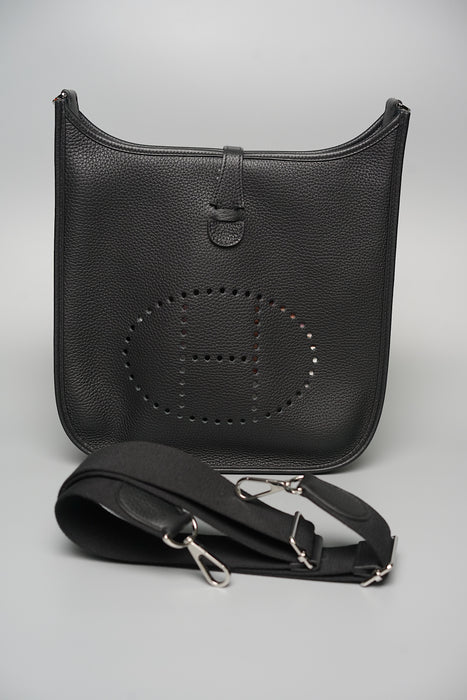 Hermes Evelyne 29 in Black Phw