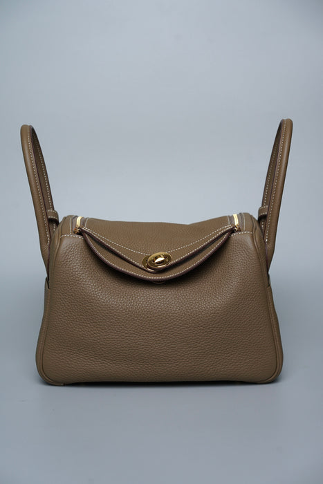 Hermes Lindy 26 in Etoupe Ghw