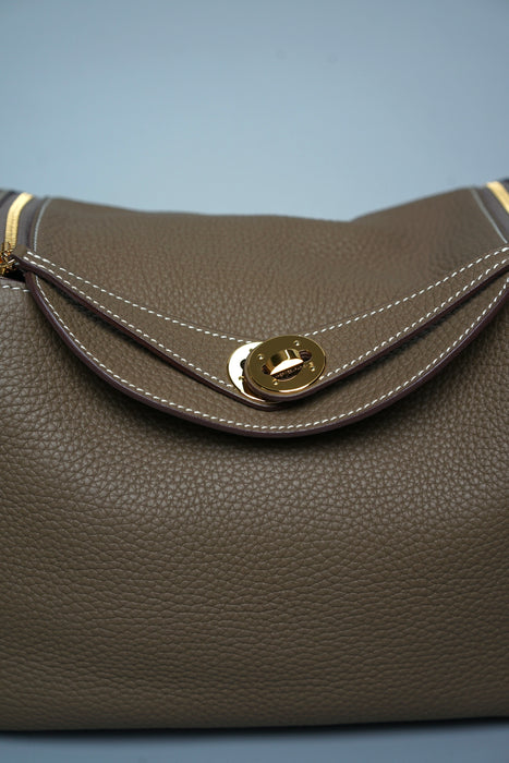 Hermes Lindy 26 in Etoupe Ghw