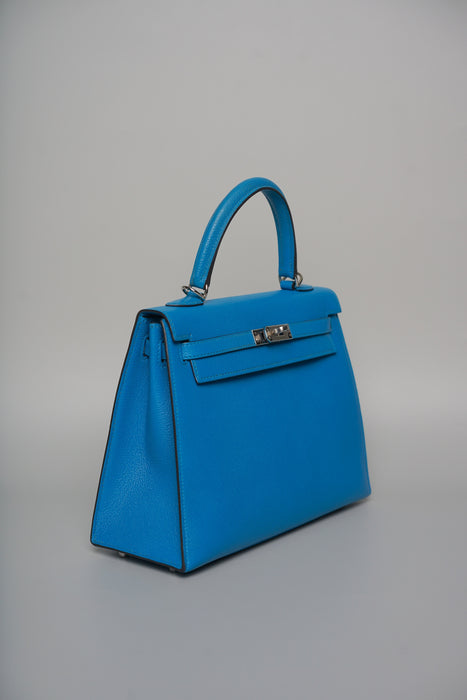Hermes Kelly 25 in Blue Zanzibar Chevre Chamkila Phw