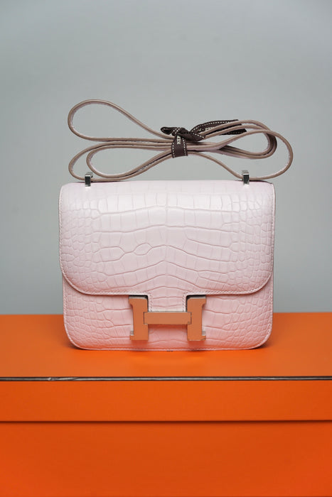 Hermes Constance 18 Boreal Satine in Mauve Pale Phw (Brand New)