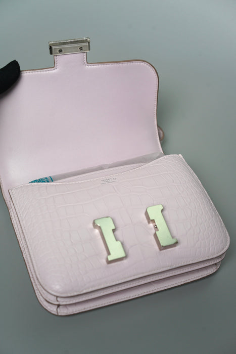 Hermes Constance 18 Boreal Satine in Mauve Pale Phw (Brand New)