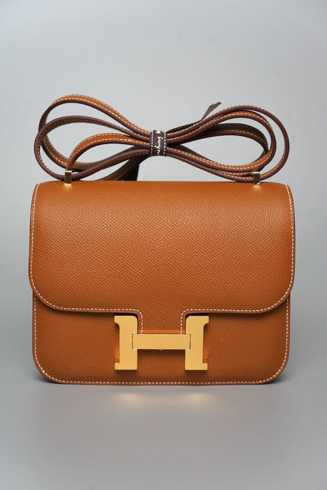 Hermes Constance 18 in Gold Epsom Ghw