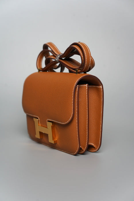 Hermes Constance 18 in Gold Epsom Ghw