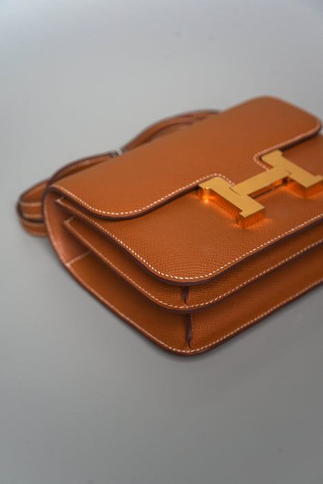 Hermes Constance 18 in Gold Epsom Ghw