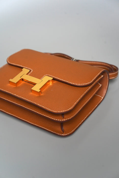 Hermes Constance 18 in Gold Epsom Ghw