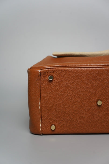 Hermes Lindy 30 in Gold Ghw