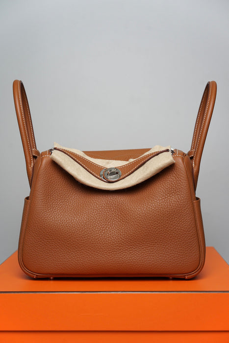 Hermes Lindy 26 in Gold Phw (Brand New)