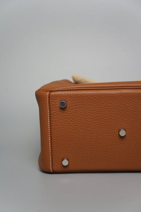 Hermes Lindy 26 in Gold Phw (Brand New)