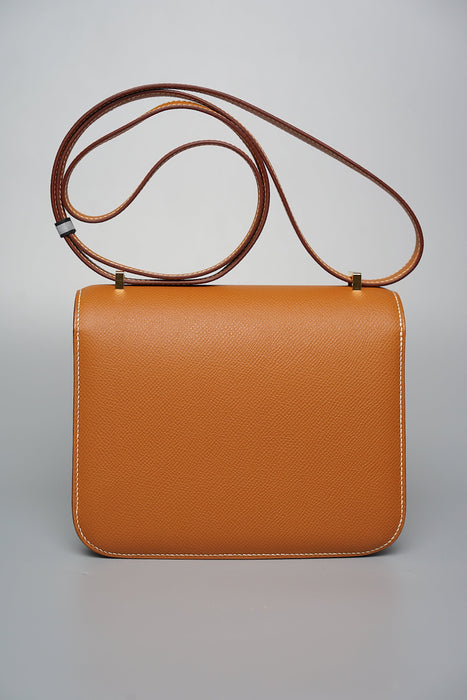 Hermes Constance 18 in Gold Ghw