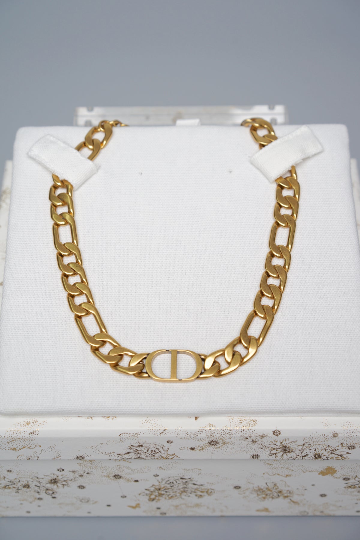 Dior Choker Necklace orangeporter