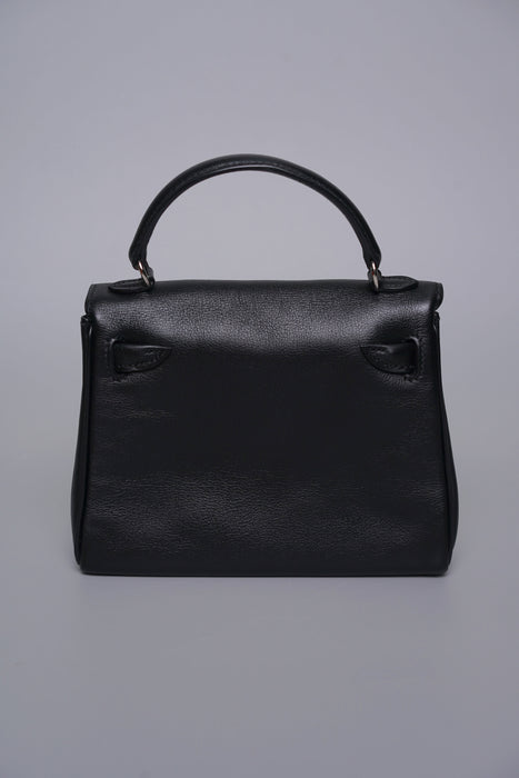 Hermes Qian Xi Kelly Dole in Noir/Chocolate Gulliver Phw