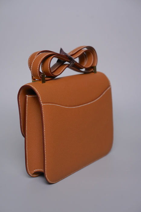 Hermes Constance 24-1 in Gold Epsom Ghw