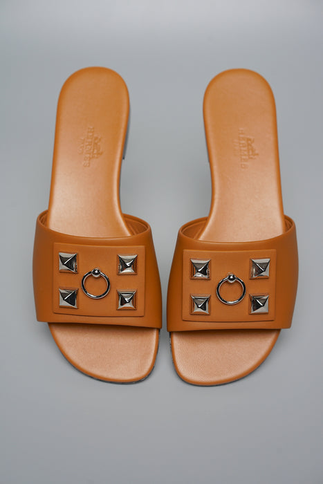 Hermes Gulia Sandals in Beige Dore Size 35 (Brand New)