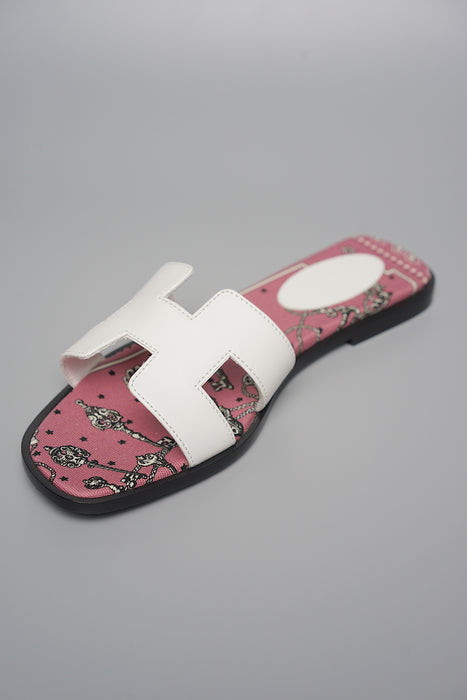 Hermes Oran Sandals in White Size 37.5 (Brand New)