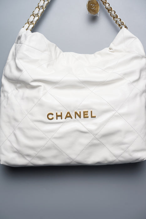 Chanel 22 Medium in White Ghw (Brand New)