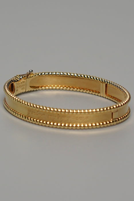 VCA Perlée signature bracelet, medium model in 18K Yellow Gold