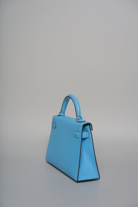 Hermes Kelly 20 in Blue Celeste Chevre Phw