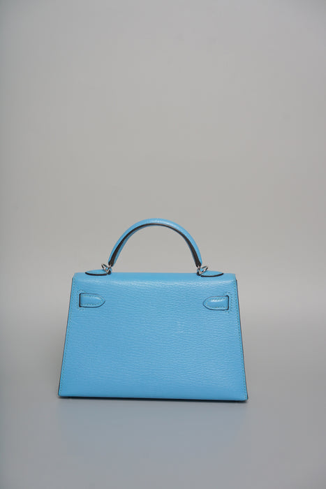 Hermes Kelly 20 in Blue Celeste Chevre Phw