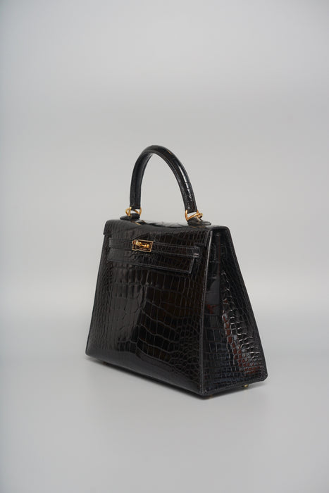 Hermes Kelly 25 in Black Shiny Alligator Ghw
